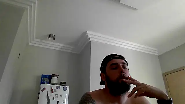 Snapshot of Dat1994 chatting on October 22, 2025, 8:08 pm Dat1994 online show from October 22, 2025, 8:08 pm