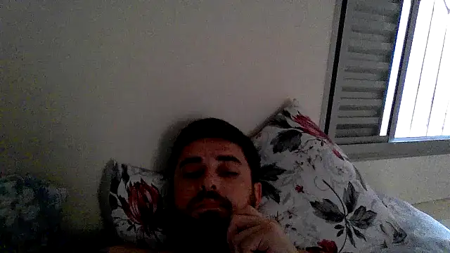 Snapshot of Dat1994 chatting on November 18, 2025, 5:39 pm Dat1994 online show from November 18, 2025, 5:39 pm