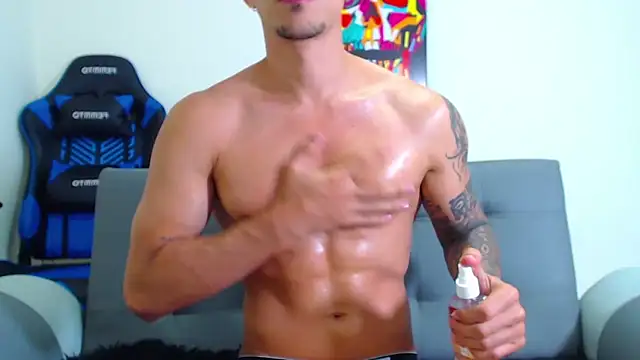 Tristan-bm online show from January 18, 2025, 2:25 am