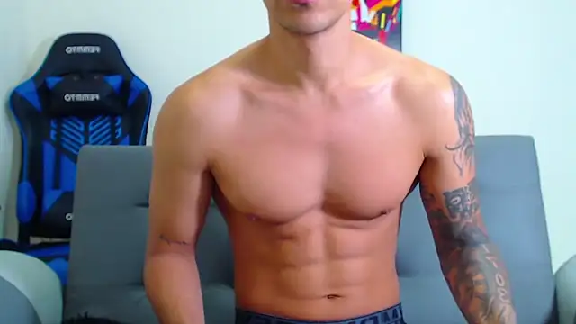 Tristan-bm online show from January 28, 2025, 2:42 pm