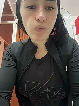 Snapshot of preetypeach chatting on February 5, 2026, 9:08 pm preetypeach online show from February 5, 2026, 9:08 pm