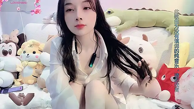AKiKi711 online show from February 13, 2025, 8:38 am