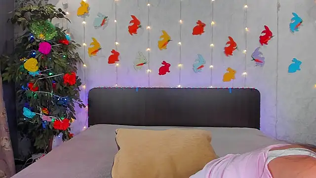 Milana Crystal  online show from April 11, 2026, 7:13 am