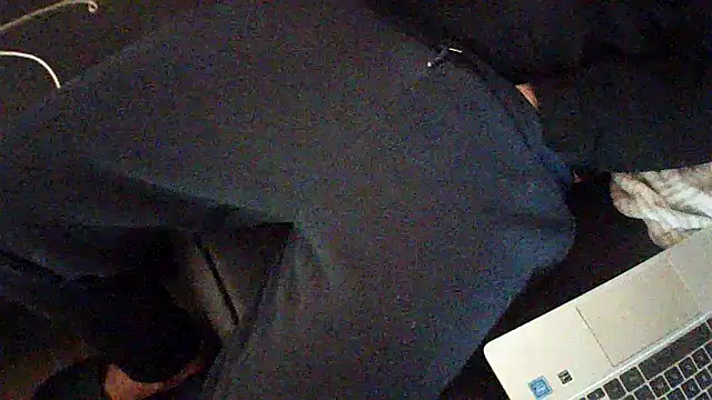 kiksnap-meistro5 online show from March 13, 2026, 4:24 pm