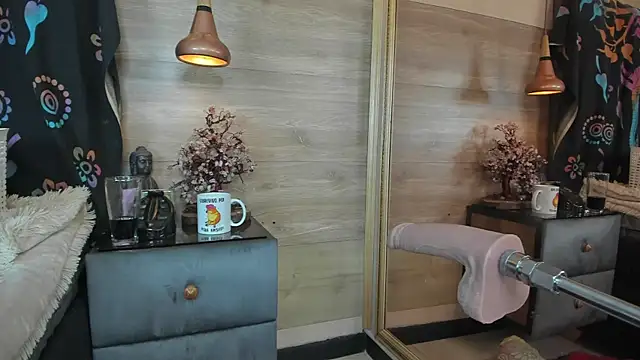 Cori Paige online show from September 27, 2025, 4:17 am