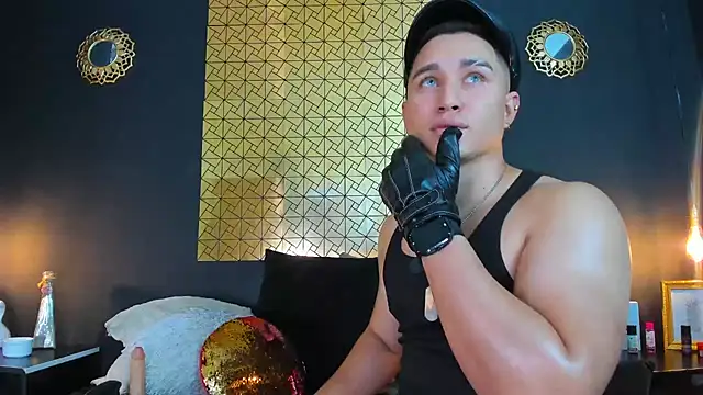 Snapshot of francesco_evan chatting on December 30, 2024, 8:47 pm francesco evan online show from December 30, 2024, 8:47 pm