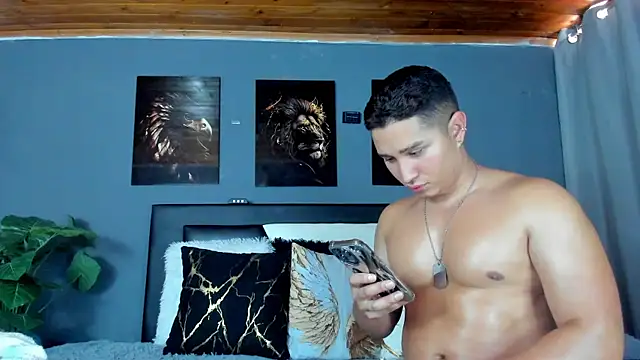 Snapshot of francesco_evan chatting on September 30, 2025, 8:14 pm francesco evan online show from September 30, 2025, 8:14 pm