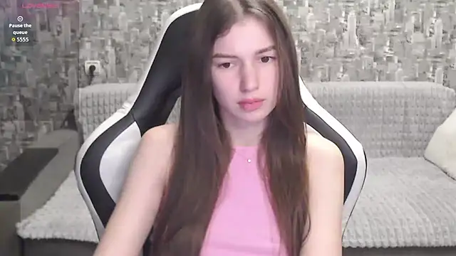 MissMiaCutie online show from September 19, 2025, 9:11 am