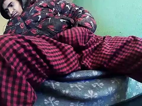 Snapshot of andrescaraballo chatting on September 12, 2025, 9:48 pm andrescaraballo online show from September 12, 2025, 9:48 pm