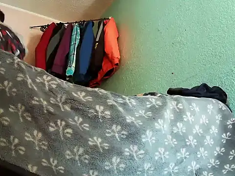 Snapshot of andrescaraballo chatting on September 15, 2025, 8:53 pm andrescaraballo online show from September 15, 2025, 8:53 pm