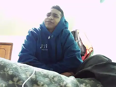 Snapshot of andrescaraballo chatting on October 9, 2025, 4:54 am andrescaraballo online show from October 9, 2025, 4:54 am