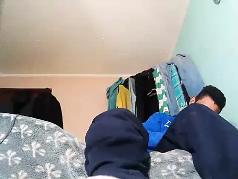 Snapshot of andrescaraballo chatting on October 24, 2025, 3:14 am andrescaraballo online show from October 24, 2025, 3:14 am