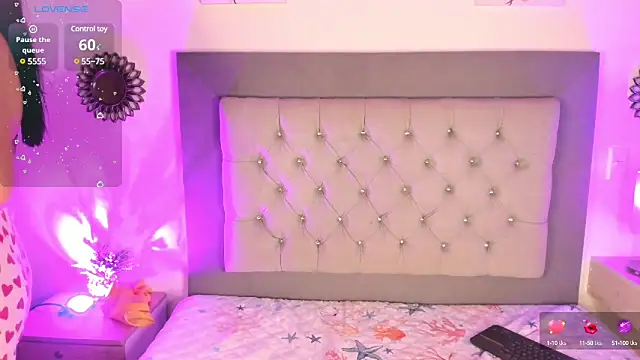 Kylie2211 online show from January 11, 2025, 8:54 am