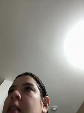 Kylie2211 online show from February 12, 2025, 2:35 am