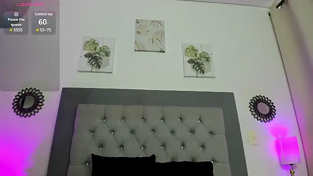 Kylie2211 online show from March 10, 2025, 12:15 pm