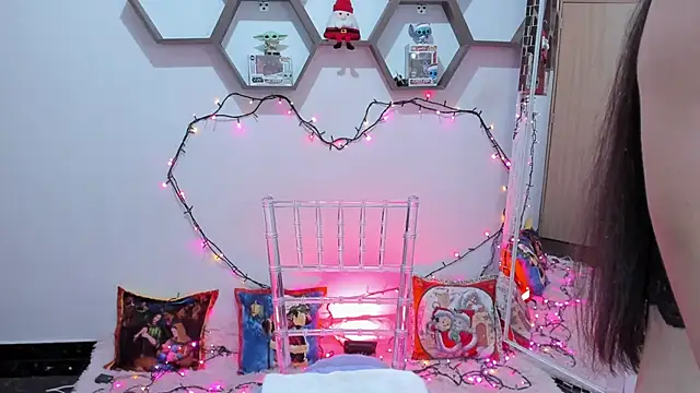 Snapshot of SharonSander chatting on December 28, 2024, 1:08 am SharonSander online show from December 28, 2024, 1:08 am