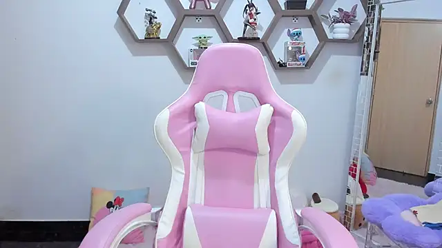 Snapshot of SharonSander chatting on January 19, 2025, 10:49 pm SharonSander online show from January 19, 2025, 10:49 pm