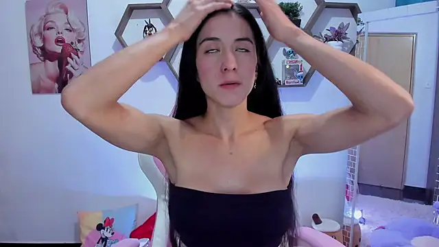 Snapshot of SharonSander chatting on February 13, 2025, 3:29 am SharonSander online show from February 13, 2025, 3:29 am