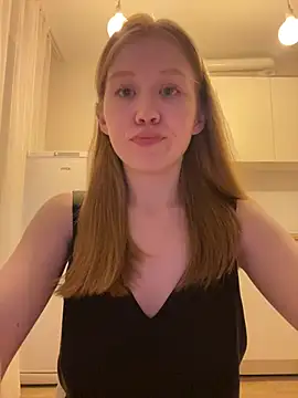 Snapshot of Eva_Weyne chatting on June 28, 2026, 10:27 pm Eva Weyne online show from June 28, 2026, 10:27 pm