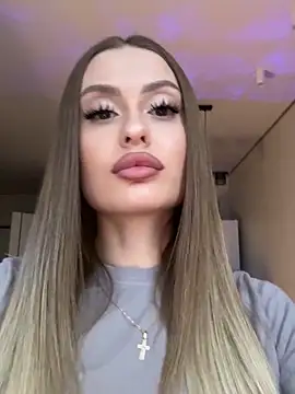 Sweet  Milly online show from October 25, 2025, 1:07 pm