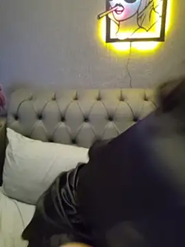 Esmertarcinim online show from April 12, 2026, 2:00 pm