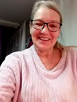 irinamaux online show from February 5, 2026, 1:54 am