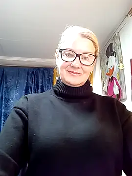 irinamaux online show from April 1, 2026, 5:19 am