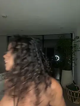 Snapshot of Brunettexio chatting on November 21, 2025, 2:10 am Brunettexio online show from November 21, 2025, 2:10 am