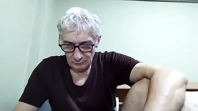 BIGUNCUTHARDCOCK online show from November 30, 2025, 1:53 am