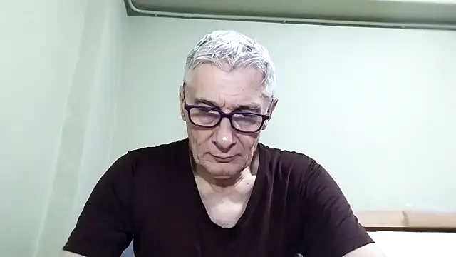 BIGUNCUTHARDCOCK online show from December 5, 2025, 1:25 am