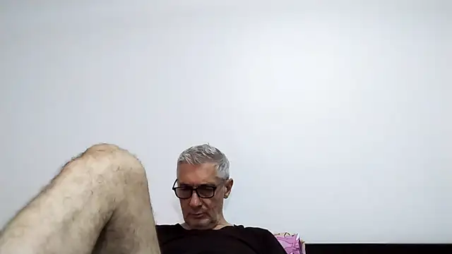 BIGUNCUTHARDCOCK online show from March 16, 2026, 2:39 am