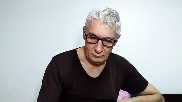 BIGUNCUTHARDCOCK online show from March 17, 2026, 1:54 am