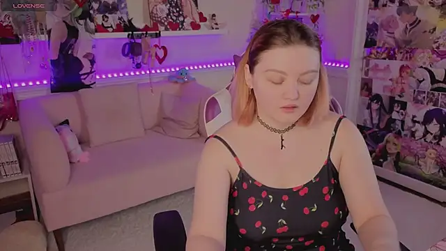 Unholy Lady online show from February 15, 2026, 6:32 am