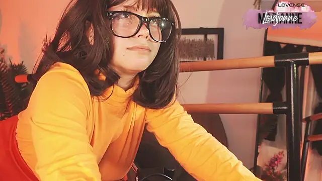 loIijanne online show from December 4, 2024, 2:31 am