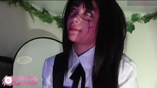 loIijanne online show from September 21, 2025, 4:25 am