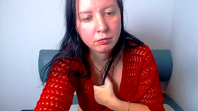 Longhairgirl online show from December 18, 2024, 5:00 pm