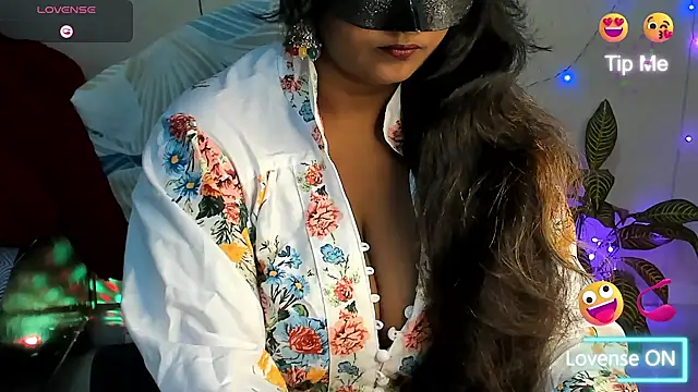 Love Winss online show from October 2, 2025, 5:14 am