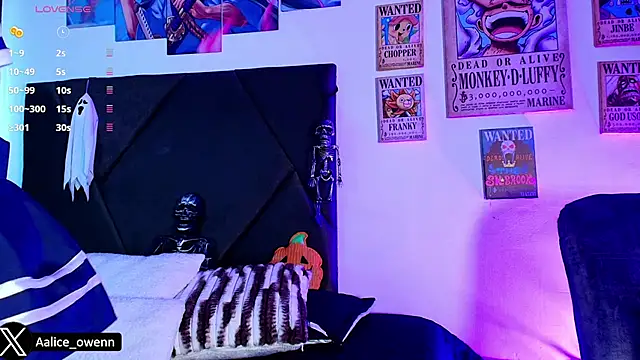 Aliceowenn online show from October 21, 2025, 9:26 pm