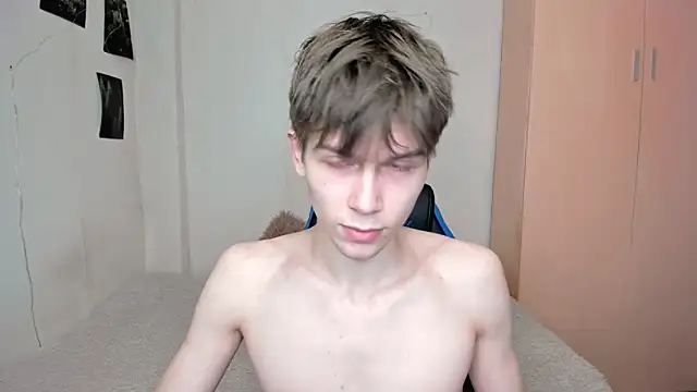 Snapshot of Makentoshi_ chatting on March 22, 2025, 10:28 am Makentoshi online show from March 22, 2025, 10:28 am