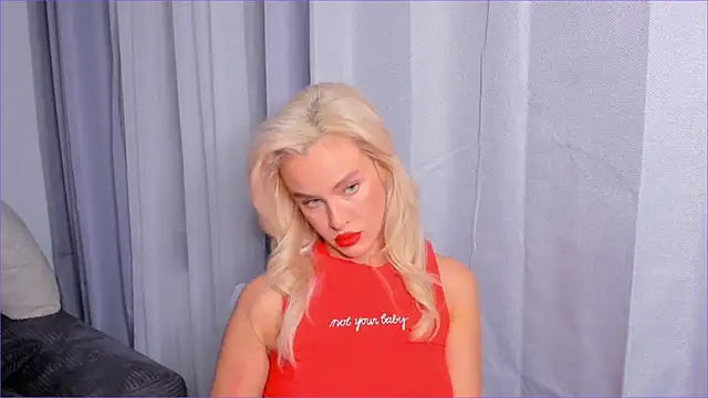 Snapshot of HoneyBunnyPot chatting on February 7, 2025, 5:51 pm HoneyBunnyPot online show from February 7, 2025, 5:51 pm