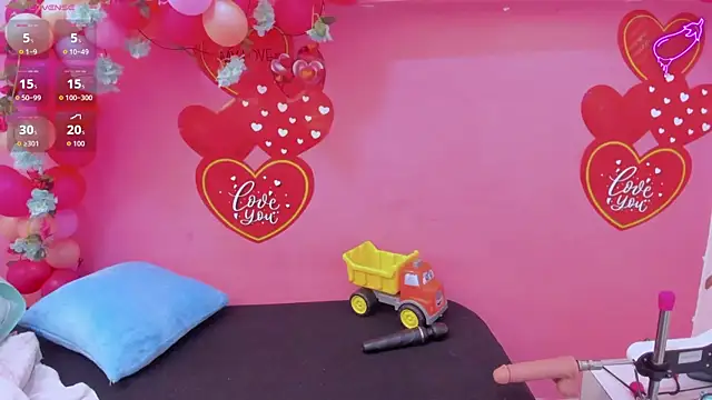 charlotte-11 online show from September 16, 2025, 5:58 pm