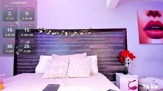 EmmaBakeer online show from January 29, 2025, 7:32 pm