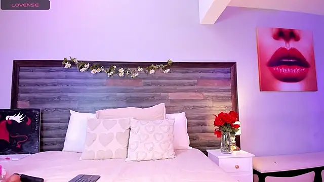 EmmaBakeer online show from February 17, 2025, 7:21 pm