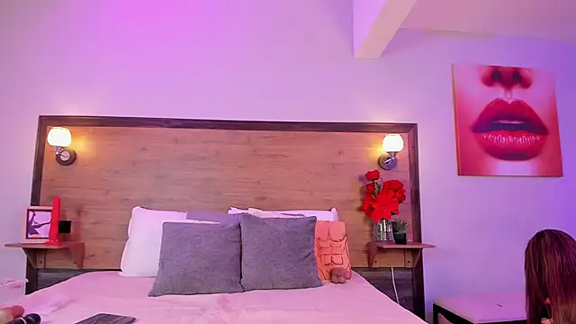 EmmaBakeer online show from October 7, 2025, 10:56 am