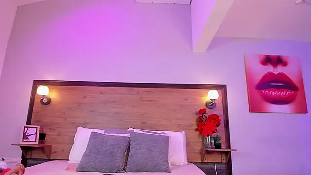 EmmaBakeer online show from October 8, 2025, 10:46 am