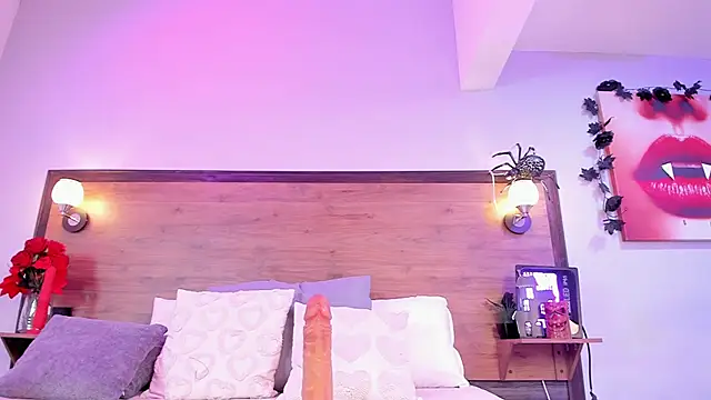 EmmaBakeer online show from October 25, 2025, 11:29 am