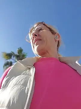 blondyruby online show from March 16, 2026, 9:24 am