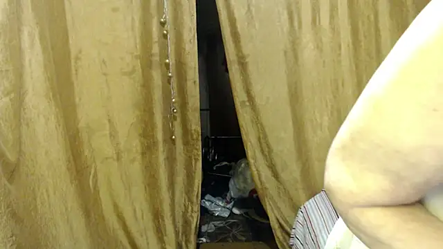  Estelitta 5 online show from February 18, 2025, 5:42 pm