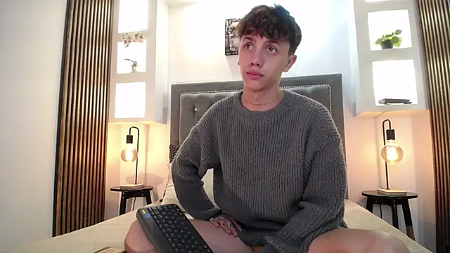 Tomy Rox online show from April 7, 2026, 8:31 pm