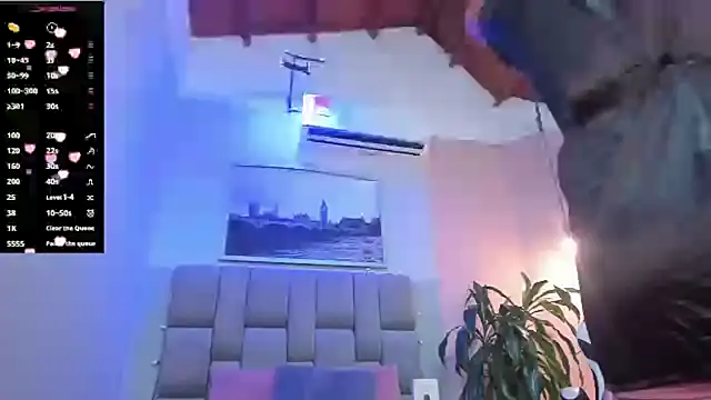 hottie mine  online show from January 19, 2025, 7:15 pm